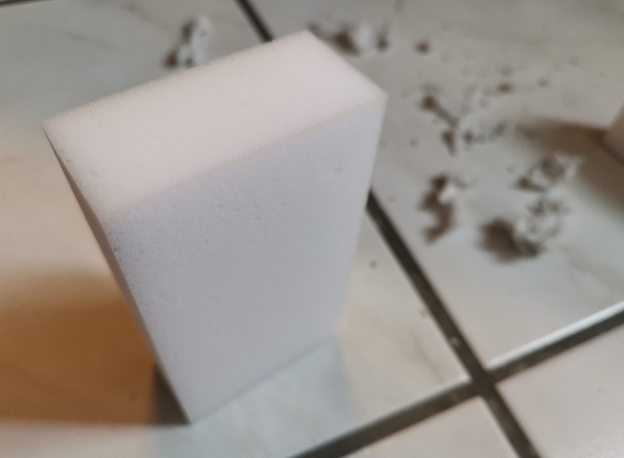 發(fā)泡陶瓷加工特點：輕巧多孔，材料新潮